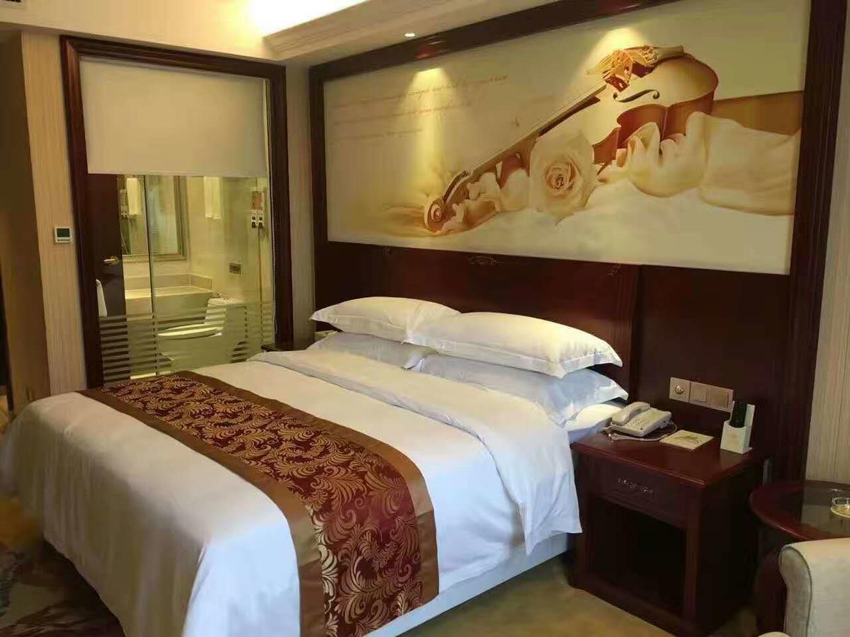 Vienna Hotel Zhongshan Guzhen Town Center 외부 사진